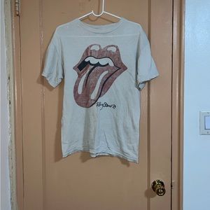 Brandy Melville Rolling stone T shirt